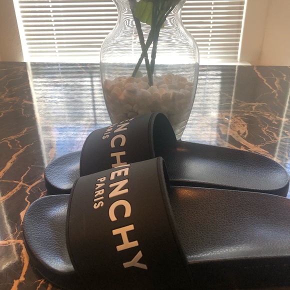 Slides - Picture 3 of 4